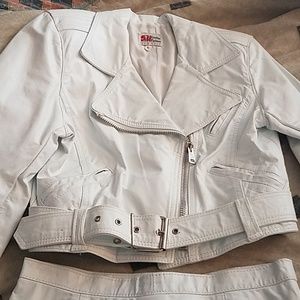 White leather skirt set w/ belt